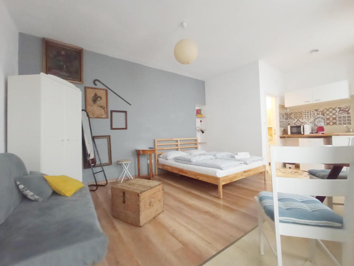 Cozy Republicii Apartment Brasov Exterior photo